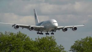 Nuisances sonores aériennes : Sombreffe demande des sonomètres !